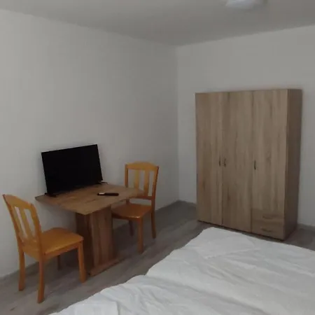 Ivana Affittacamere *